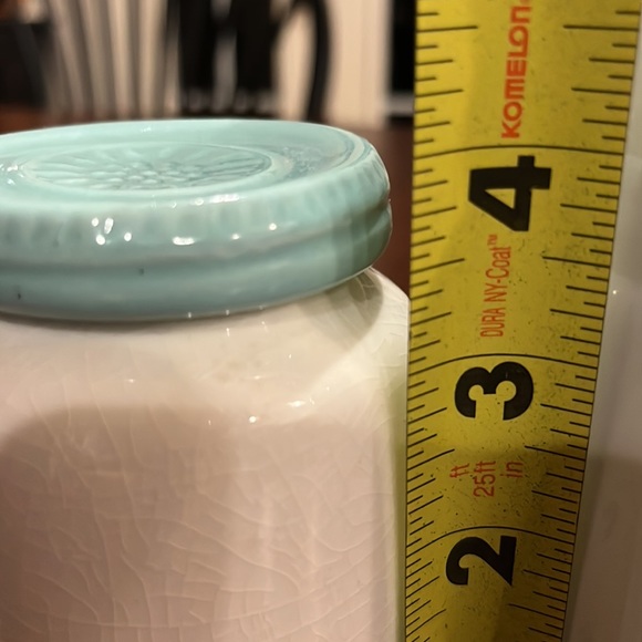 Two ceramic containers with covers and chalkboard labels - Picture 4 of 10